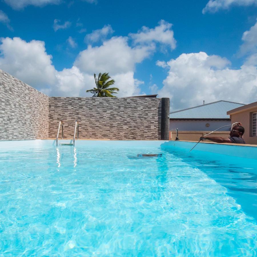 Evasion En Plein Coeur De La Ville T2 Jacuzzis Sauna Et Piscine Au Centre De Port-Louis Dış mekan fotoğraf
